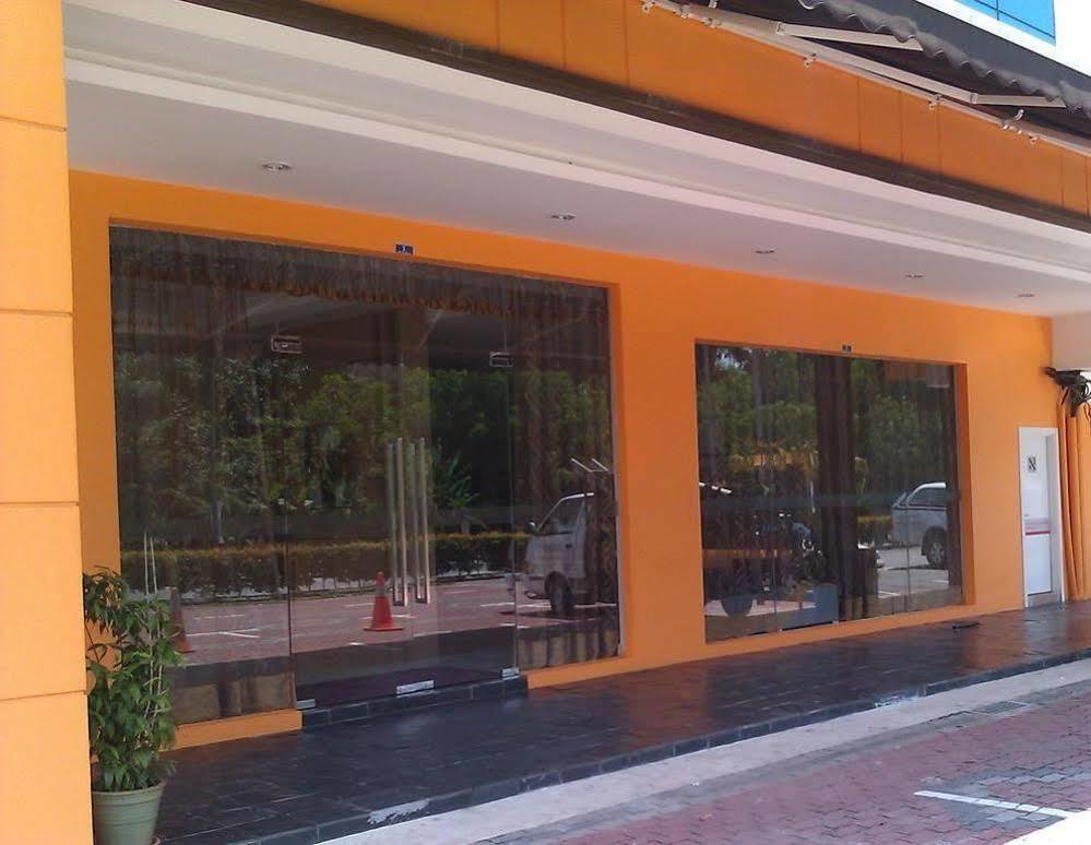 Nouvelle Hotel Johor 쿨라이 외부 사진